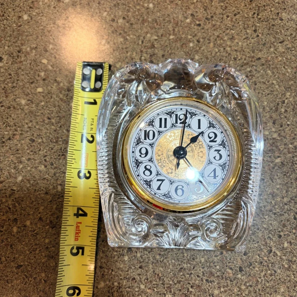 Vintage Palm Tree Crystal Desk Clock Gold Filigree‎ Face Quartz Analog 5in